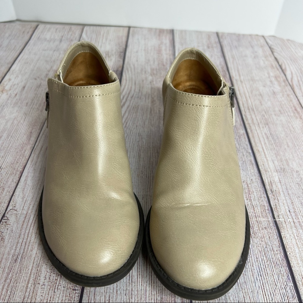 Naturalizer Jovana Booties 7.5 View 2